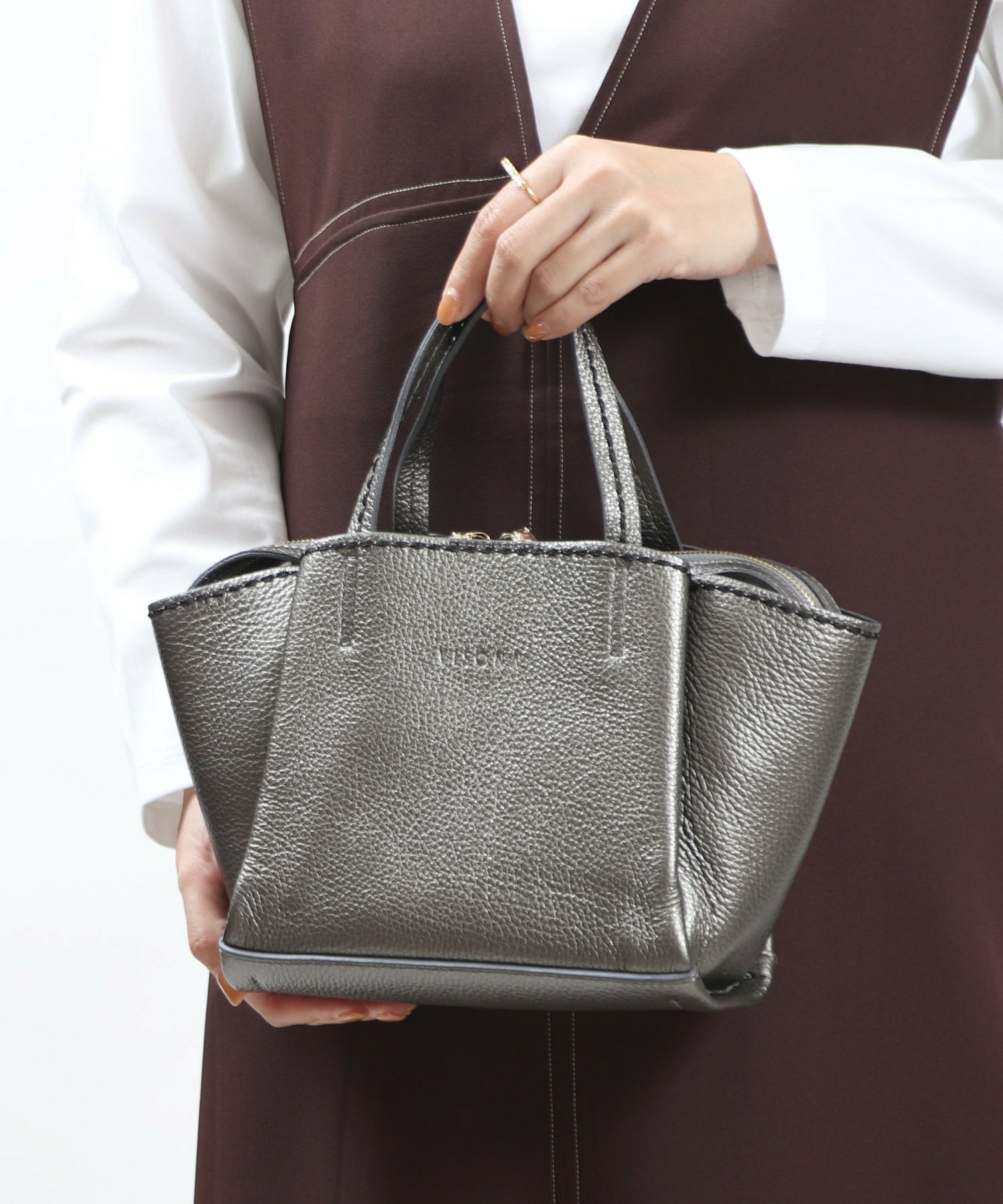 ジャック・ヴィヨン、COMME、海外版超希少レゾネ、新品額付 VISONA'】 イタリア製 フルグレインレザー 2WAYトートバッグ | トート